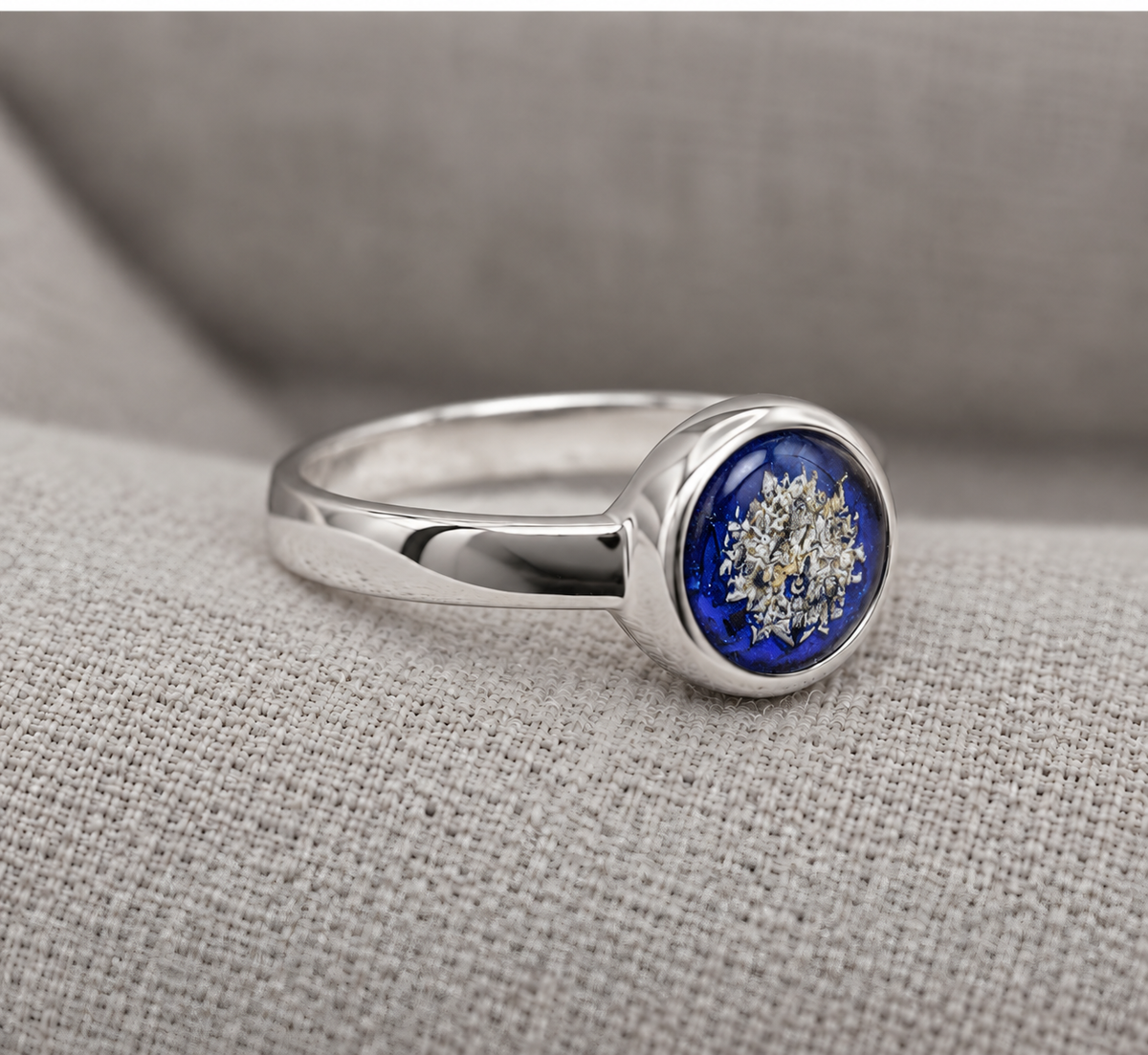 Large Round Ashes Ring