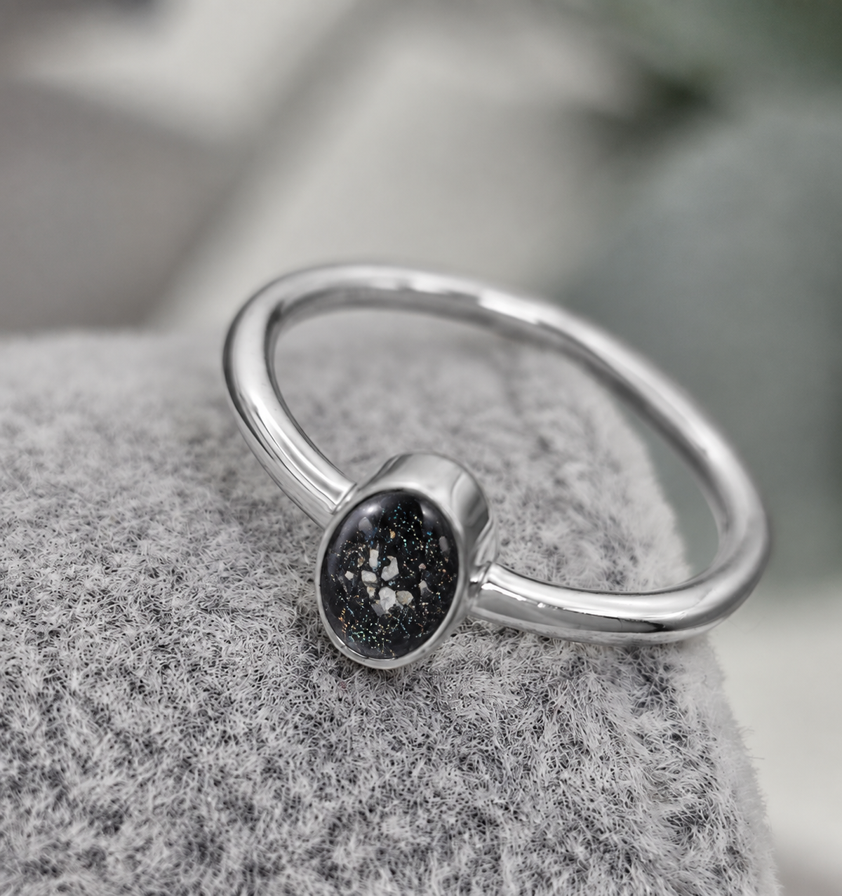 Oval Ashes Ring