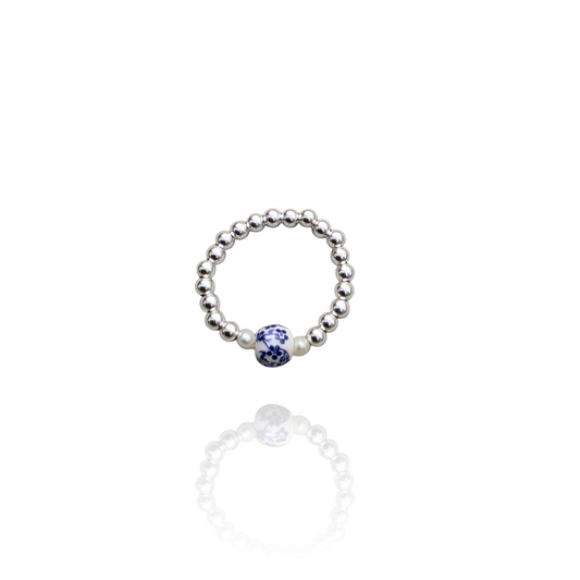 Daphne's Dreamy Pearl Ring