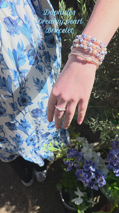 Daphne's Dreamy Pearl Bracelet
