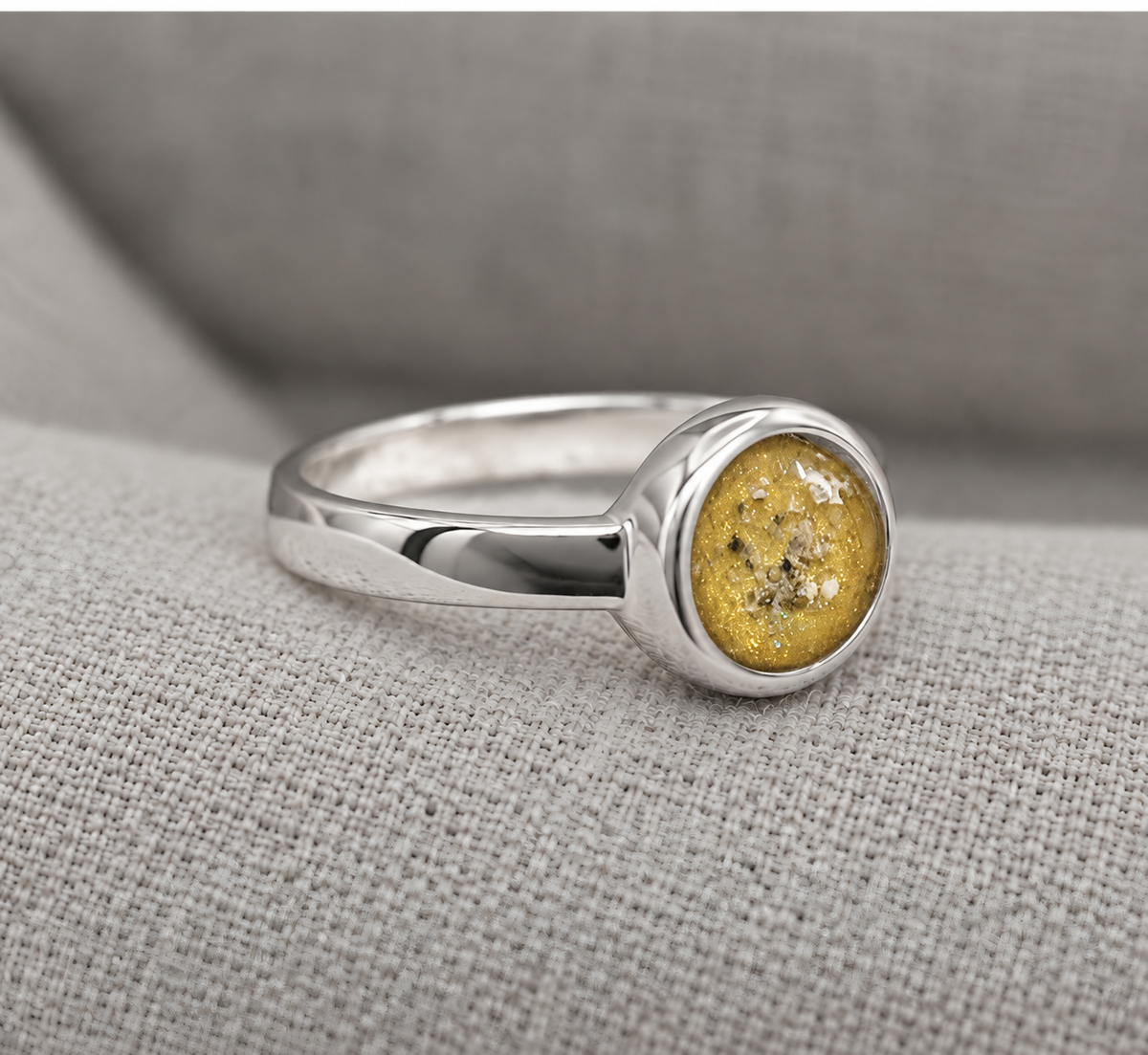 Large Round Ashes Ring