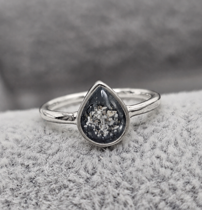 Teardrop Ashes Ring