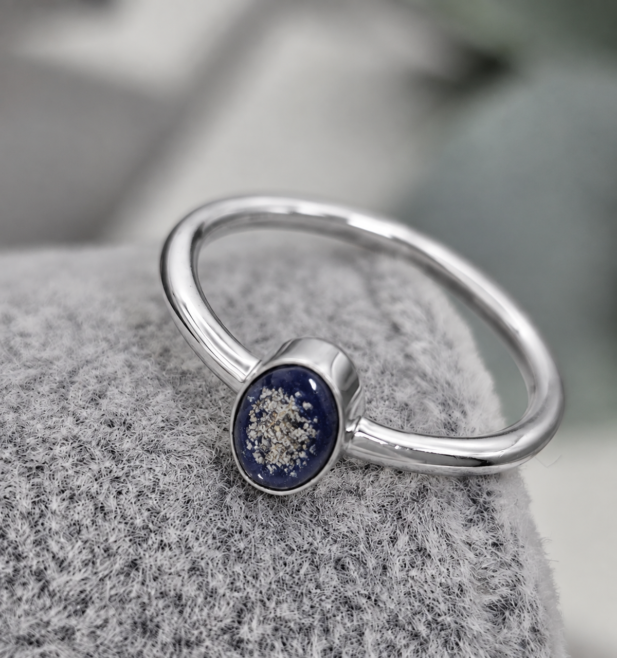 Oval Ashes Ring