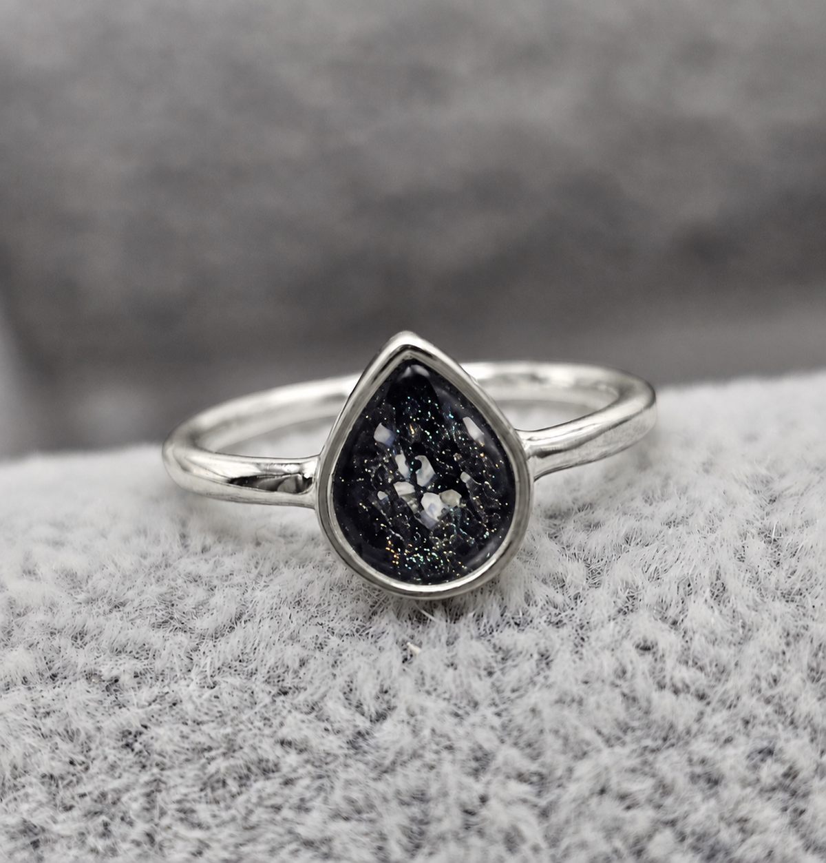 Teardrop Ashes Ring