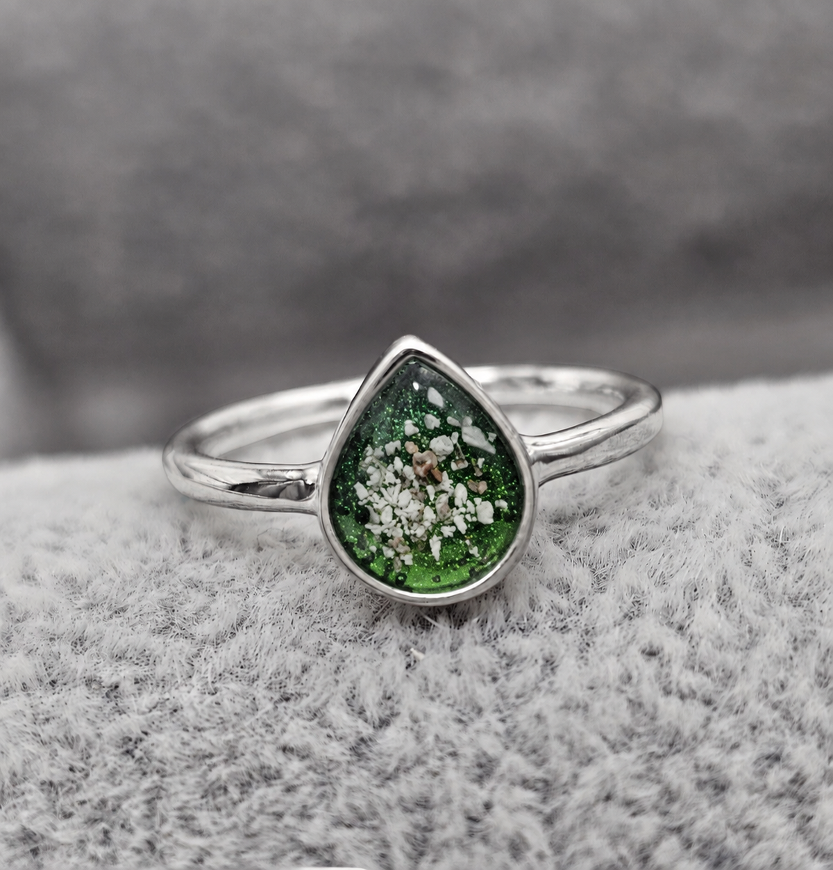 Teardrop Ashes Ring