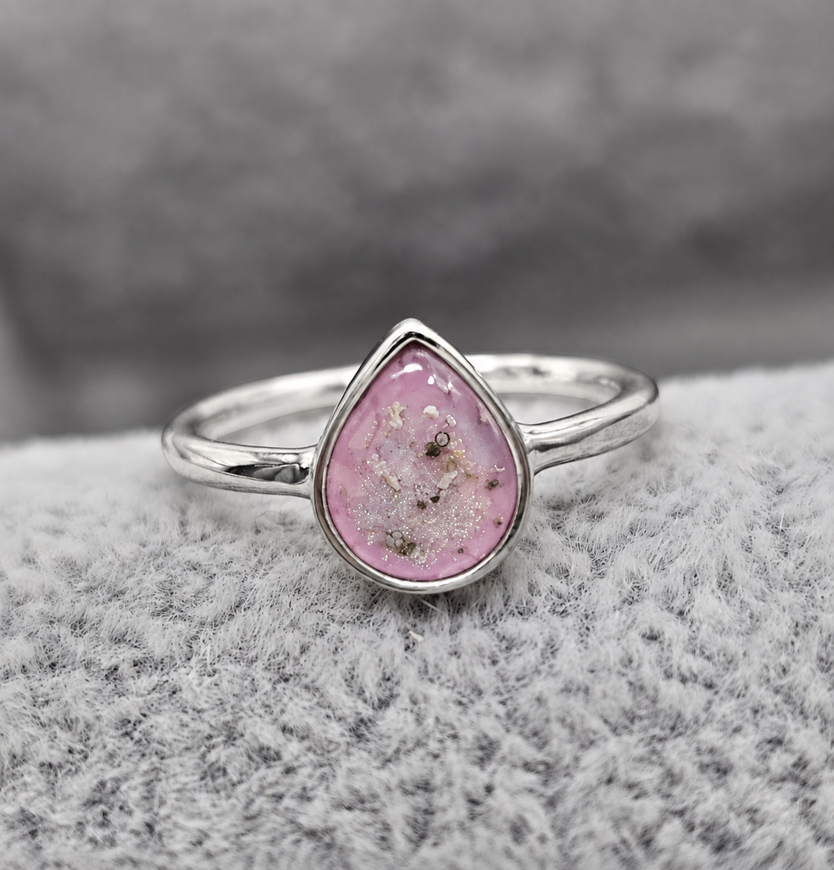 Teardrop Ashes Ring