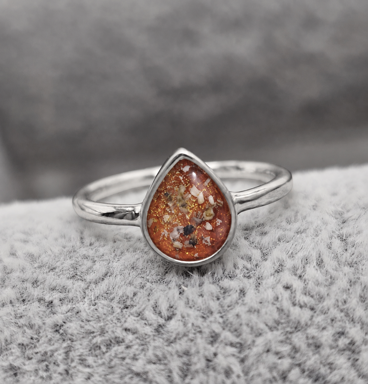 Teardrop Ashes Ring