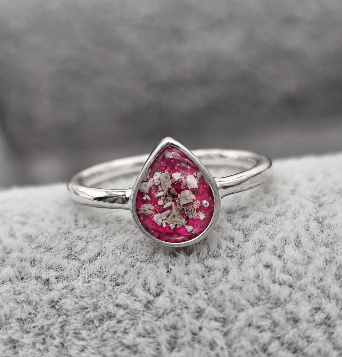 Teardrop Ashes Ring