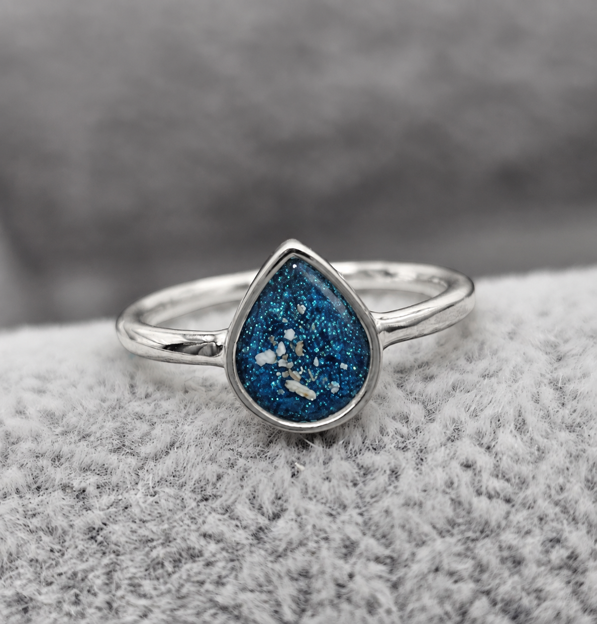 Teardrop Ashes Ring