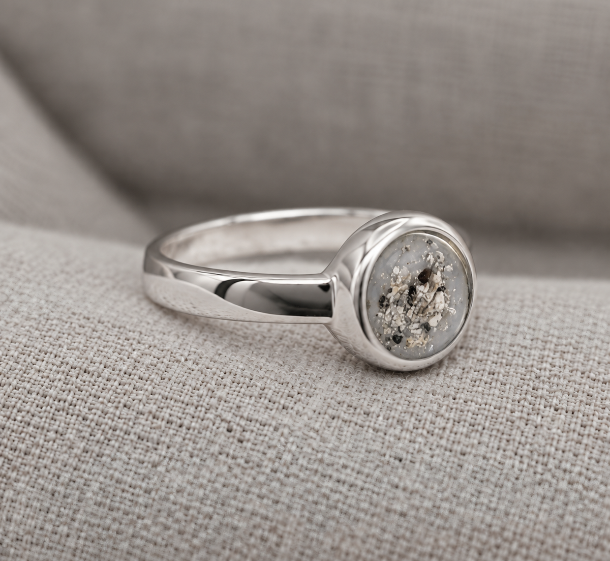 Large Round Ashes Ring